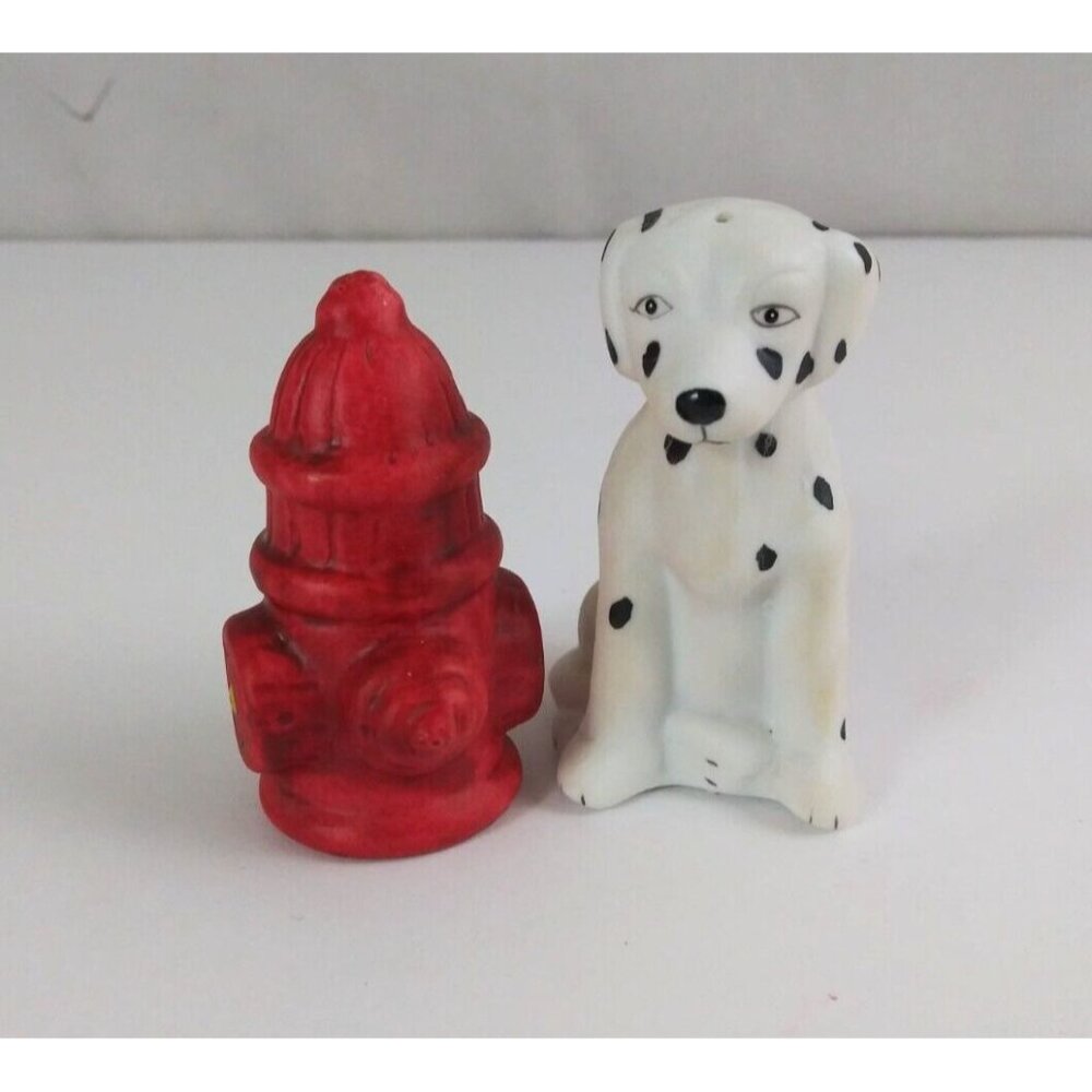 Vintage Youngs Dalmatian & Fire Hydrant 3" Salt & Pepper Shakers